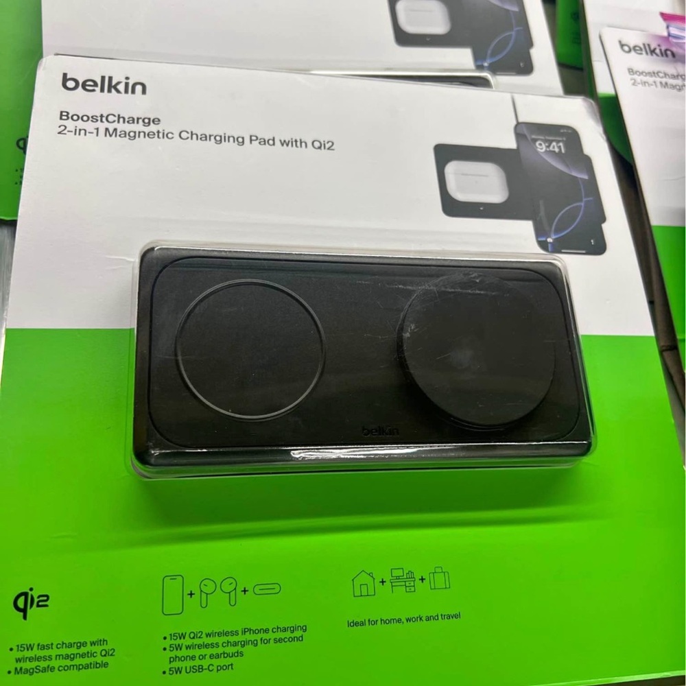 Belkin Black BoostCharge Magnetic Pad